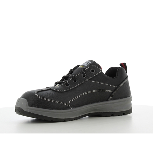 Shop Safety Shoes Online in Abu Dhabi, UAE
