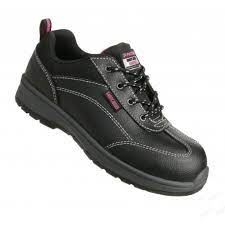 Shop Safety Shoes Online in Abu Dhabi, UAE